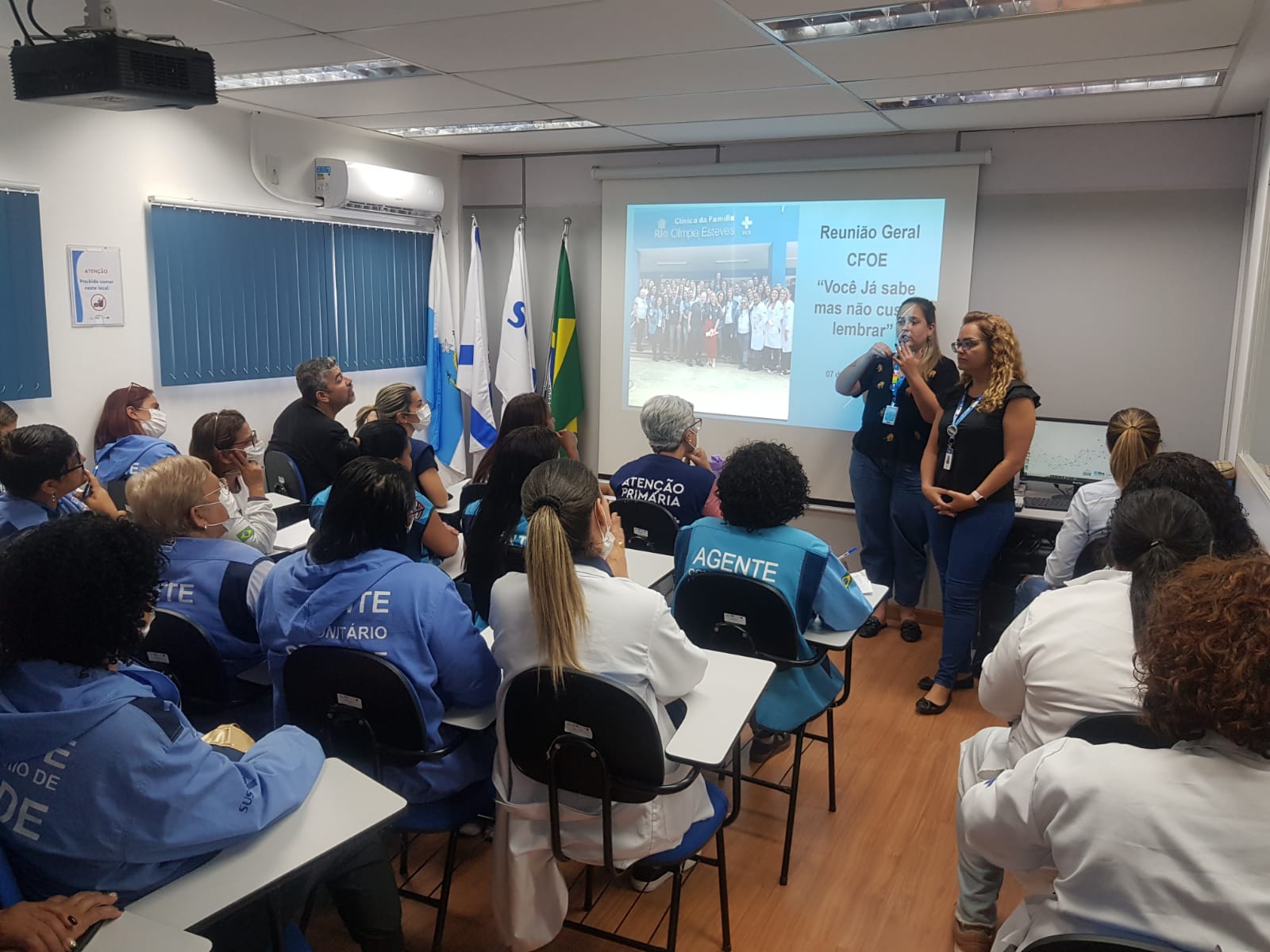 Reunião geral com os profissionais da unidade CFOE