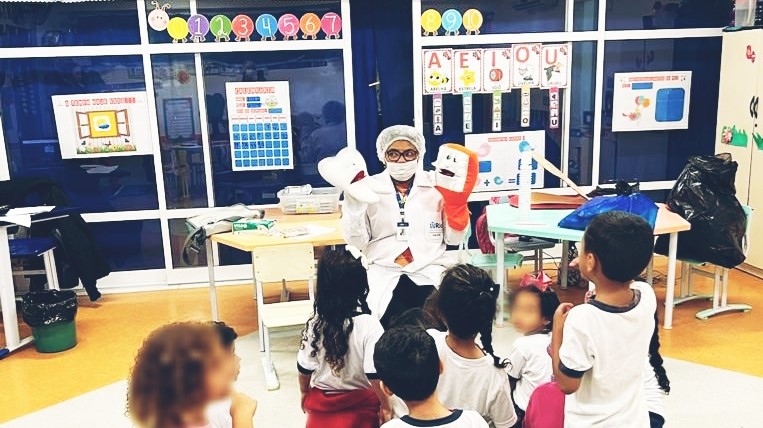 Ação da Equipe de Saúde Bucal no Espaço de Desenvolvimento Infantil Professor Cristiano Pinto de Moraes Bispo.