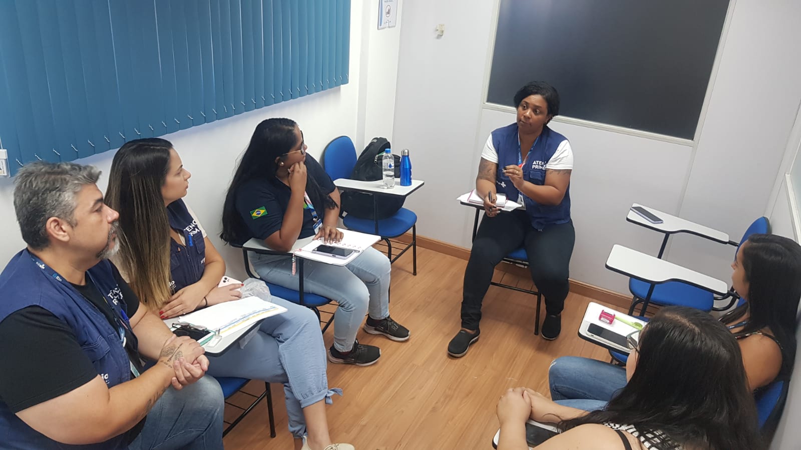 Reunião de equipe da CFOE