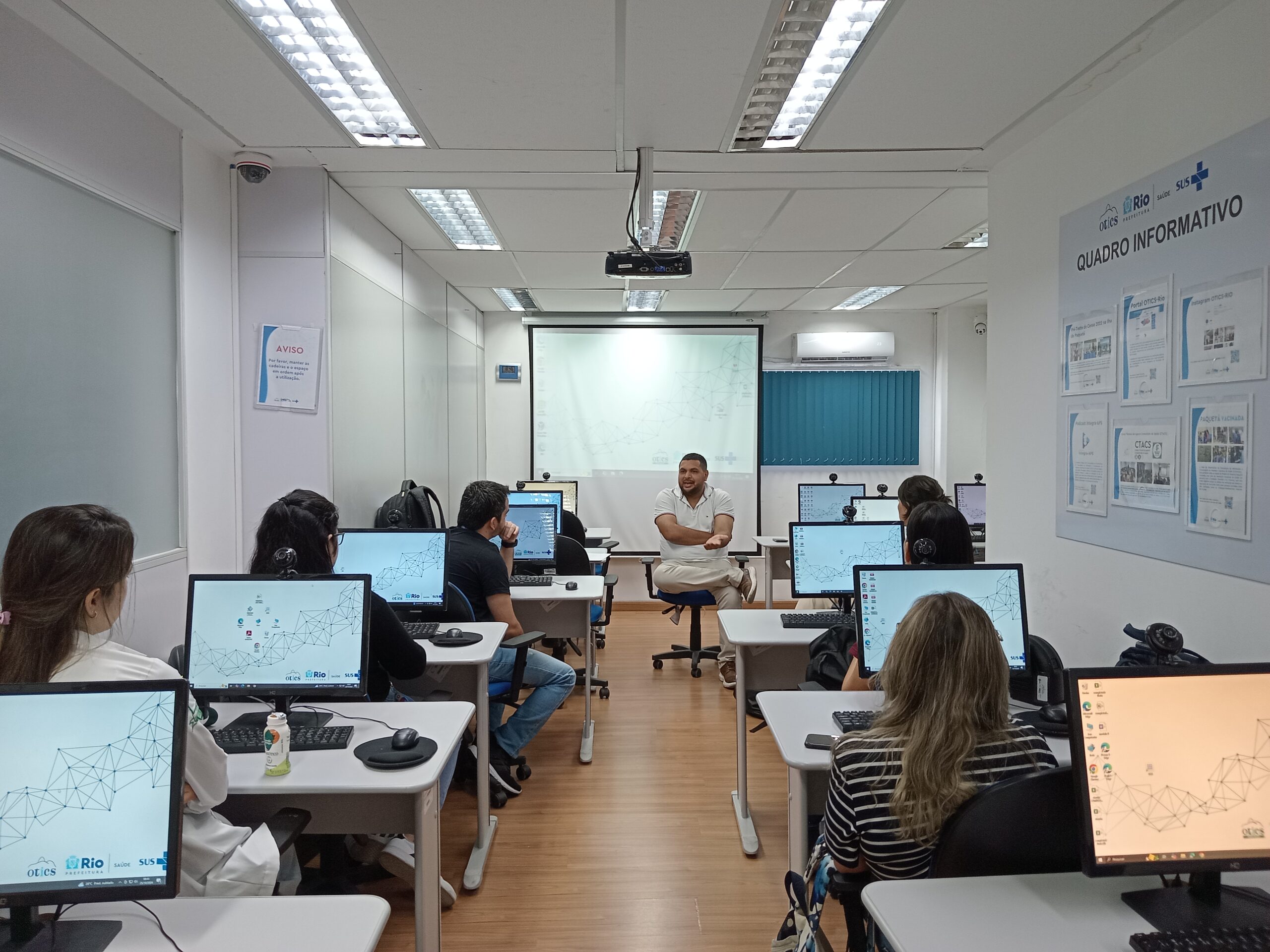 Aula externa sobre Epidemiologia – Universidade Castelo Branco (UCB)