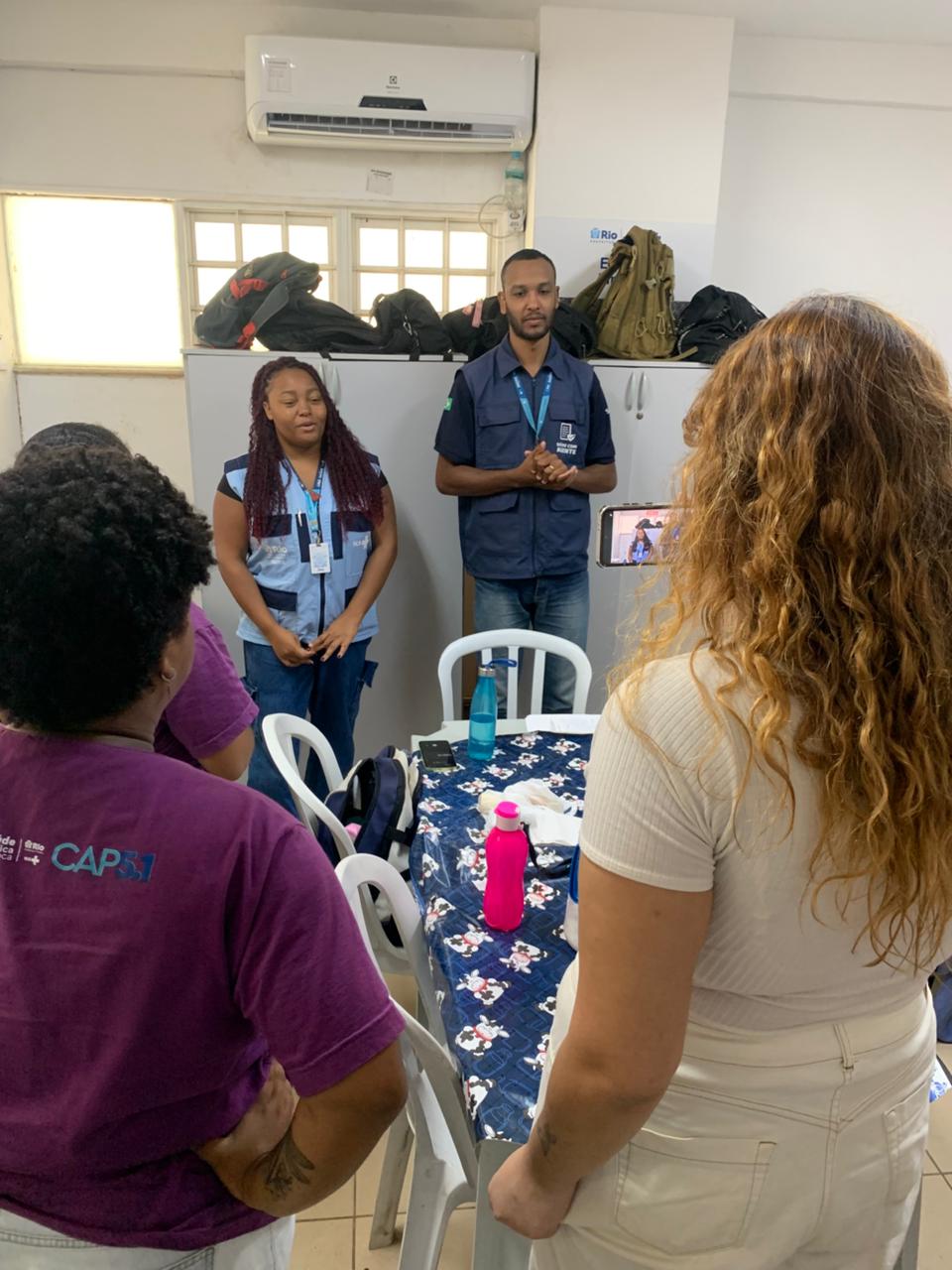 Reunião com Alunos e preceptora do PET-Saúde Equidade