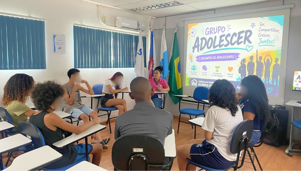 Grupo Adolescer